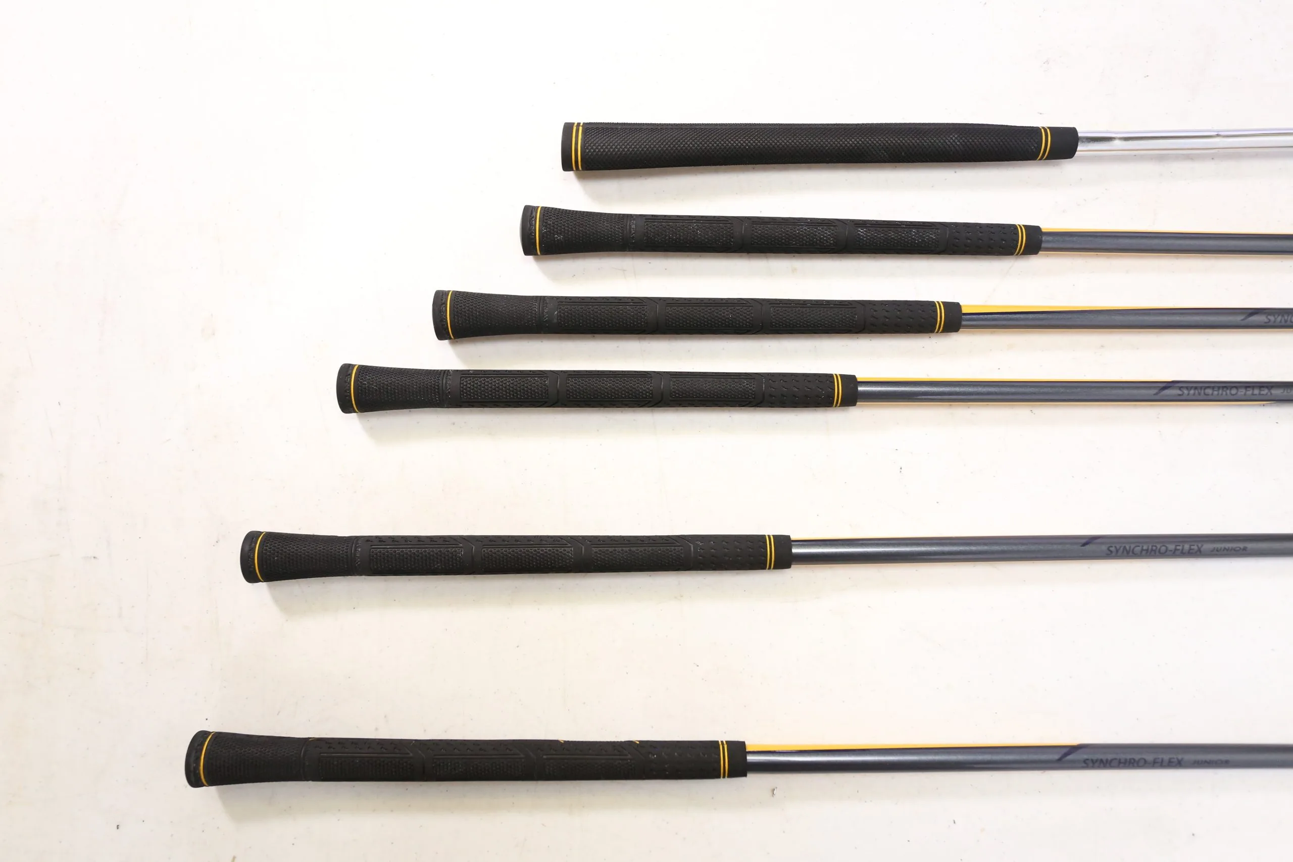 Top Flite XLj 1W, 5W, 5H, 7, SW, Putter LEFTY Kids Club Set W/ Bag 11 Top Flite XLj 1W, 5W, 5H, 7, SW, Putter LEFTY Kids Club Set W/ Bag - Image 9