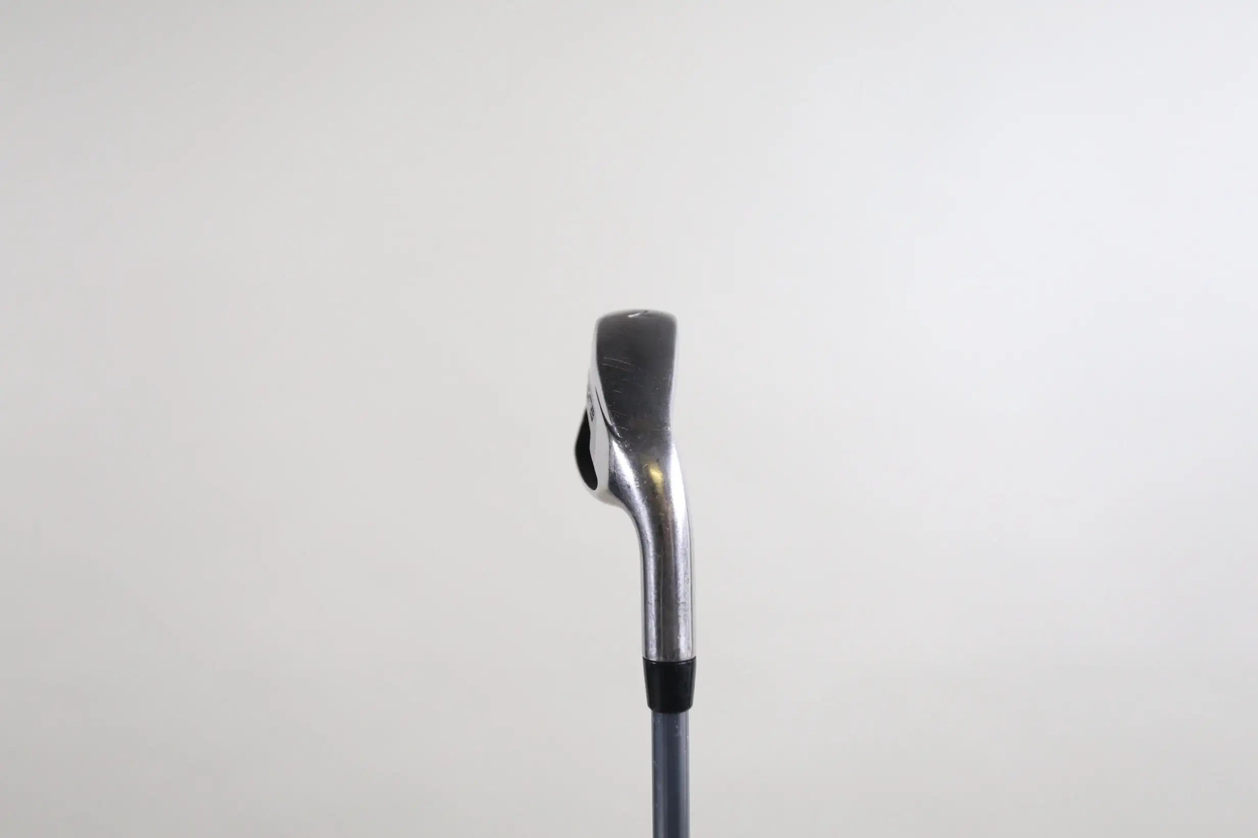 Cobra Max Single 7 Iron RH 37.25 In White Tie X4 Graphite Shaft Regular Flex 5 Cobra Max Single 7 Iron RH 37.25 In White Tie X4 Graphite Shaft Regular Flex - Image 3