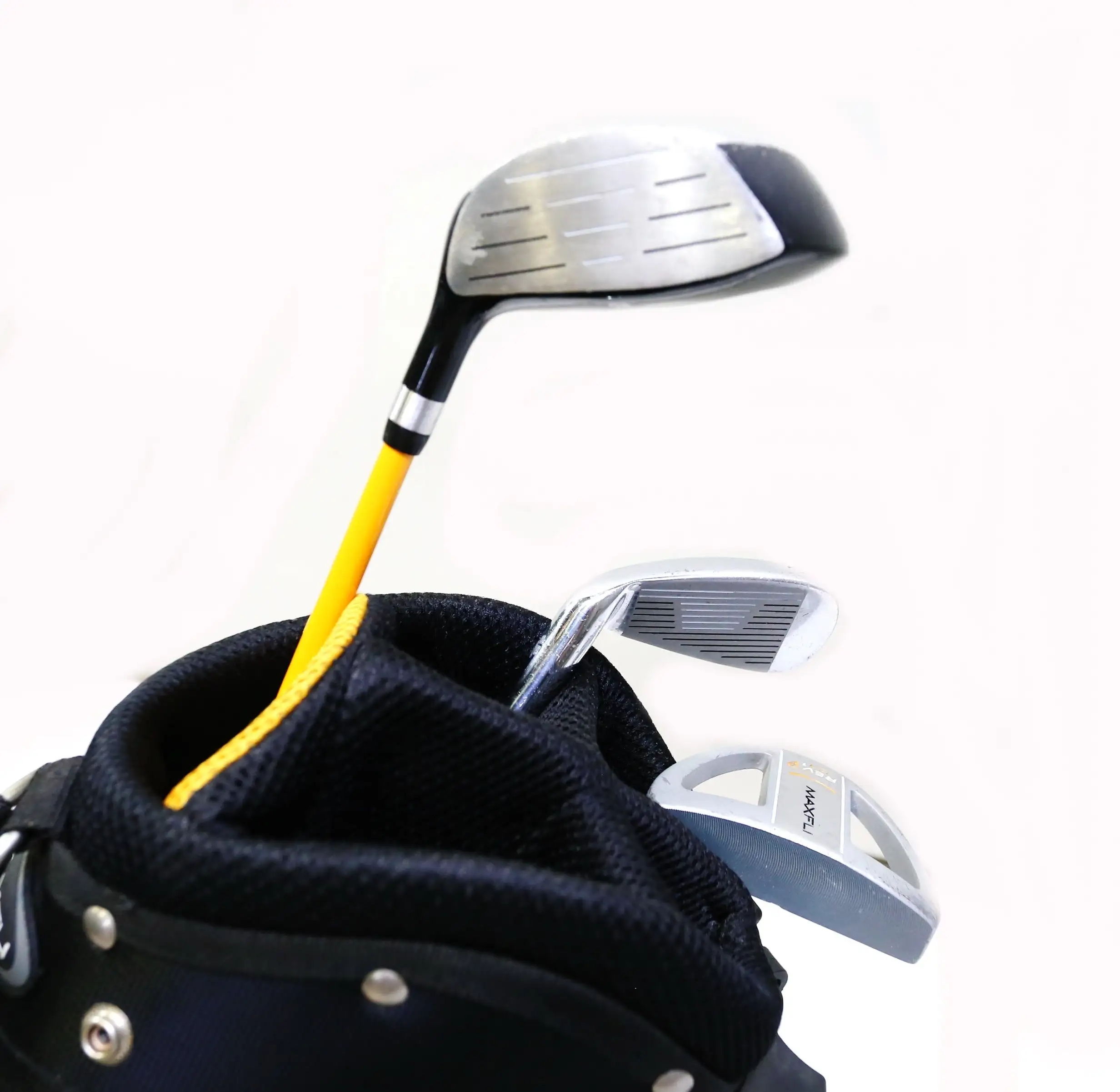 MaxFli Rev1 Driver, 9, Putter Kids Club Set RH 36 In Height Graphite Shaft Youth 6 MaxFli Rev1 Driver, 9, Putter Kids Club Set RH 36 In Height Graphite Shaft Youth - Image 4