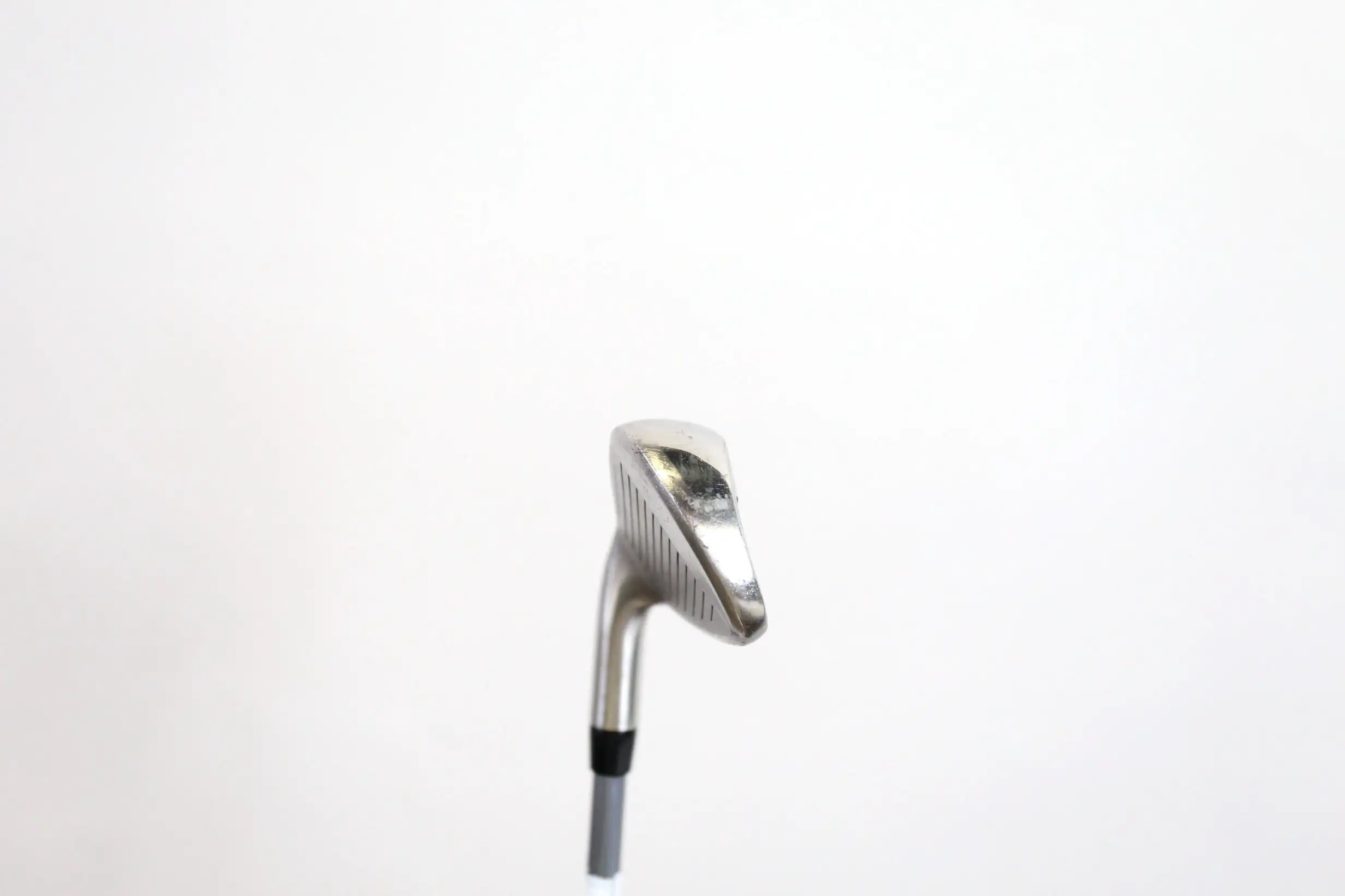 Cobra Max Single 8 Iron 35.5* RH 36.5 In Matrix White Tie Graphite Lite Flex 5 Cobra Max Single 8 Iron 35.5* RH 36.5 In Matrix White Tie Graphite Lite Flex - Image 3