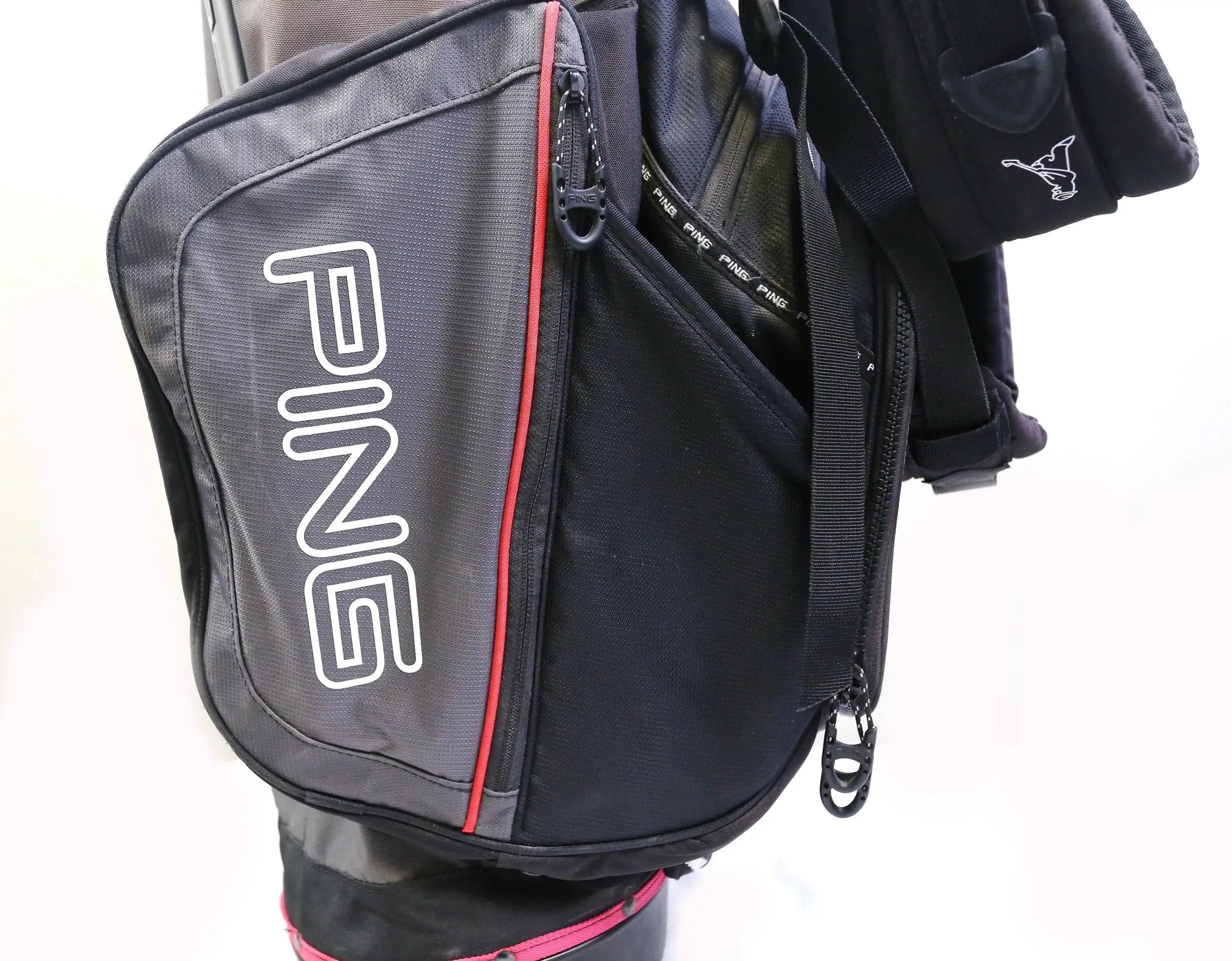 Ping E2 Black And Red Hoofer 5 Way 8 Pocket Stand Bag 9 Ping E2 Black And Red Hoofer 5 Way 8 Pocket Stand Bag - Image 7