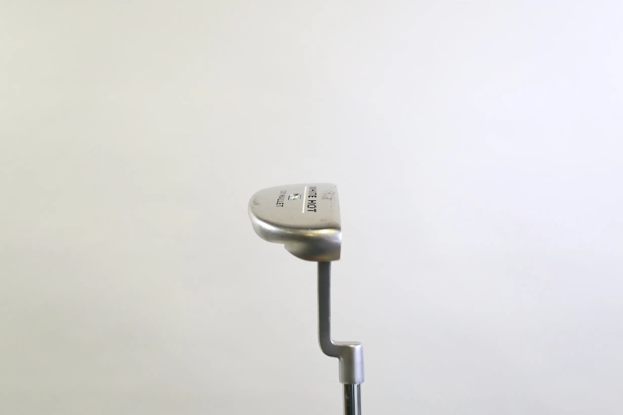 Odyssey White Hot XG 330 Mallet Putter RH 35 In Odyssey Steel Shaft 4 Odyssey White Hot XG 330 Mallet Putter RH 35 In Odyssey Steel Shaft - Image 2