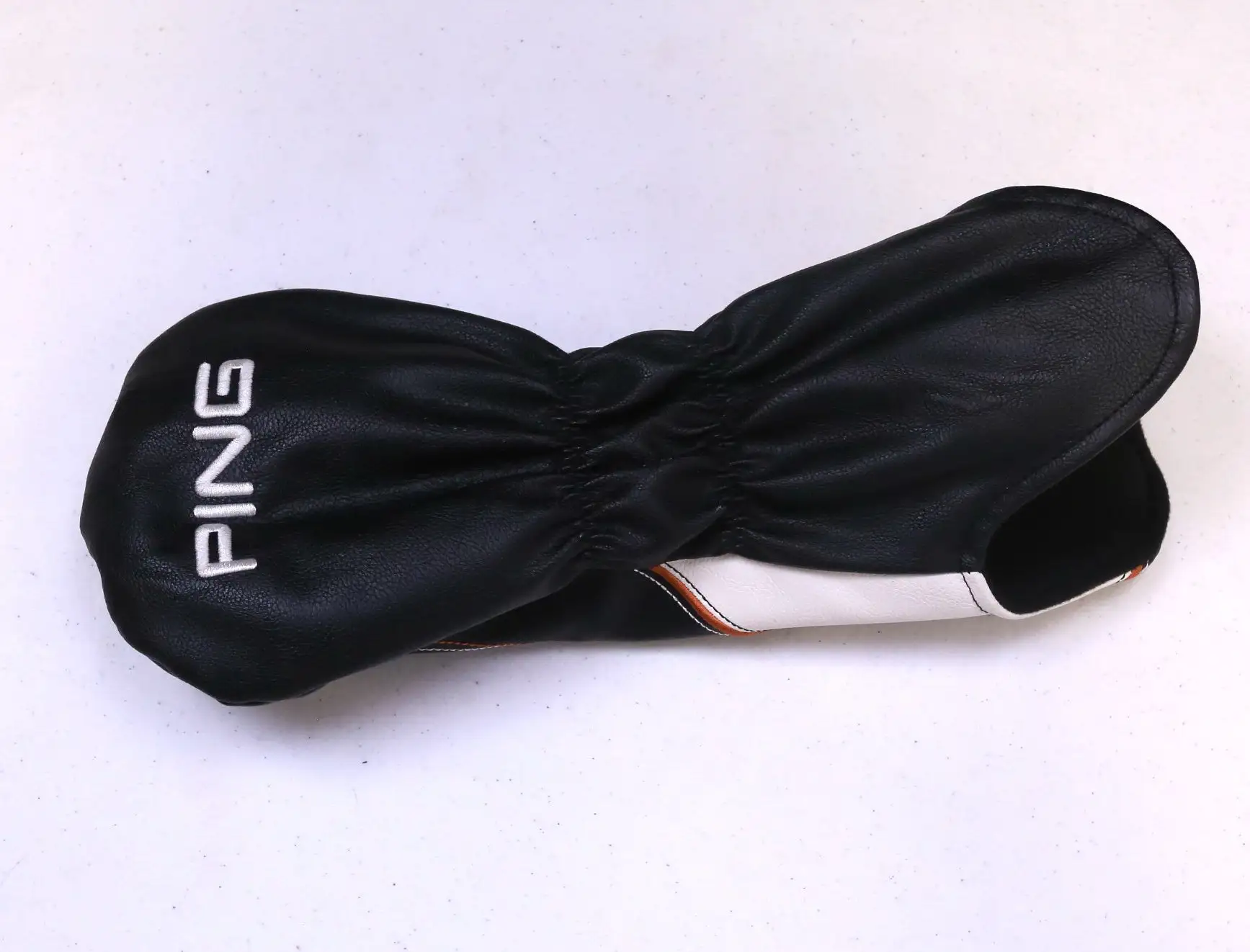 Ping G400 Driver Headcover Only Black Faux Leather Very Good Condition 5 Ping G400 Driver Headcover Only Black Faux Leather Very Good Condition - Image 3