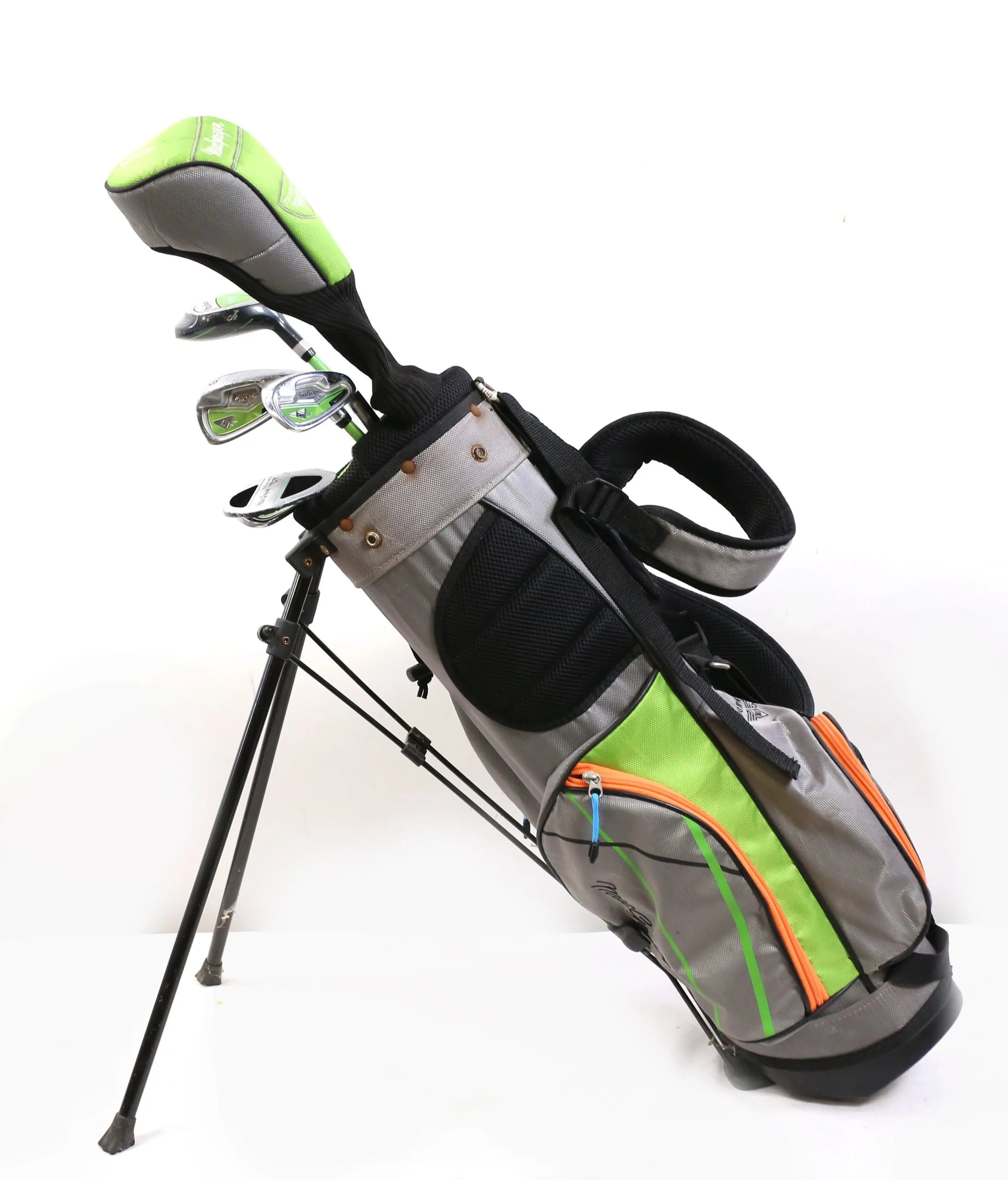 MacGregor MT JR 1W, 4H, 5, 7 W, Putter RH Kids Club Set W/ Bag 3 MacGregor MT JR 1W, 4H, 5, 7 W, Putter RH Kids Club Set W/ Bag