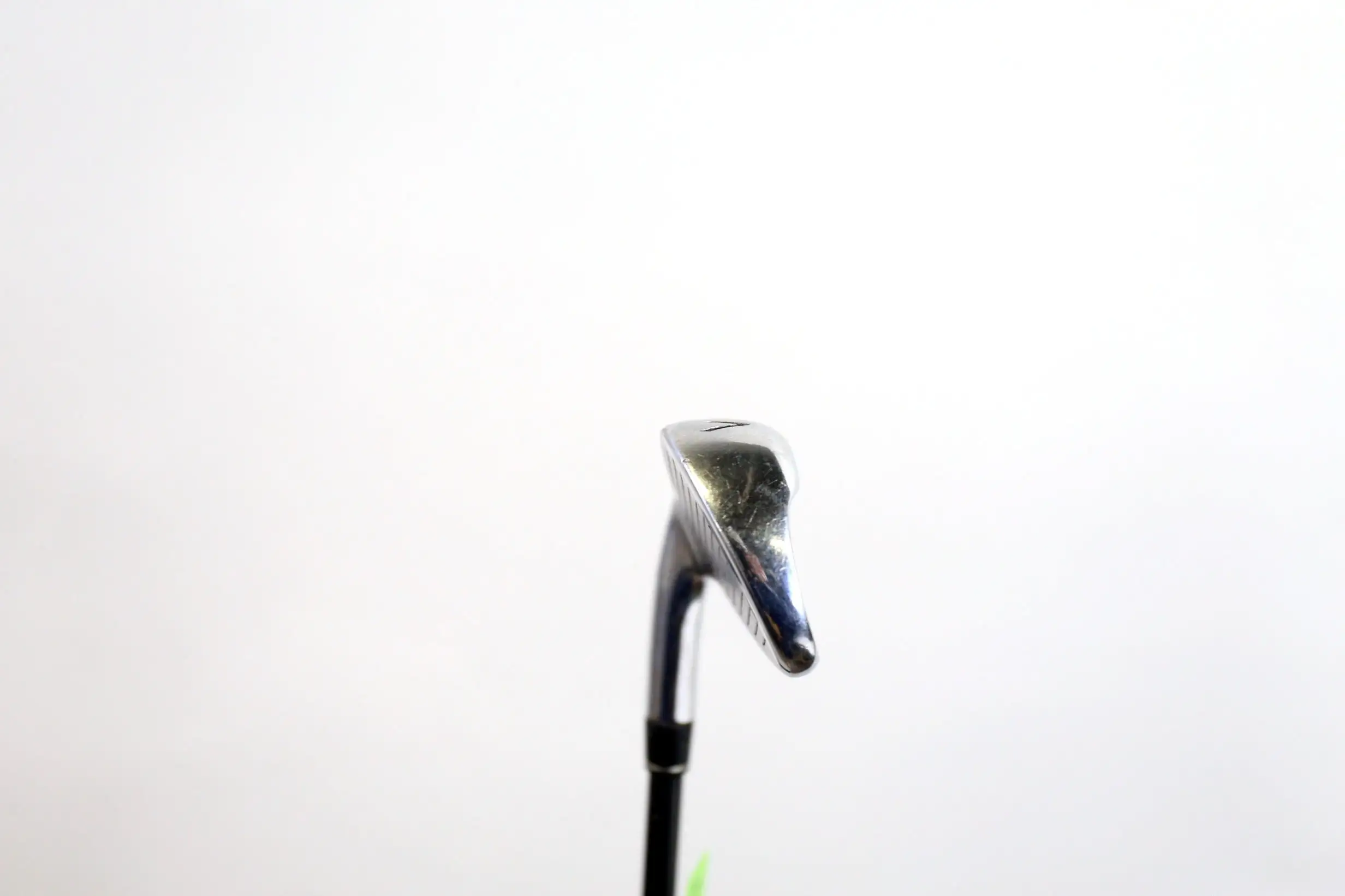 TaylorMade RSi 1 Single 7 Iron 30.5* RH 37 In REAX Graphite Shaft Regular Flex 5 TaylorMade RSi 1 Single 7 Iron 30.5* RH 37 In REAX Graphite Shaft Regular Flex - Image 3