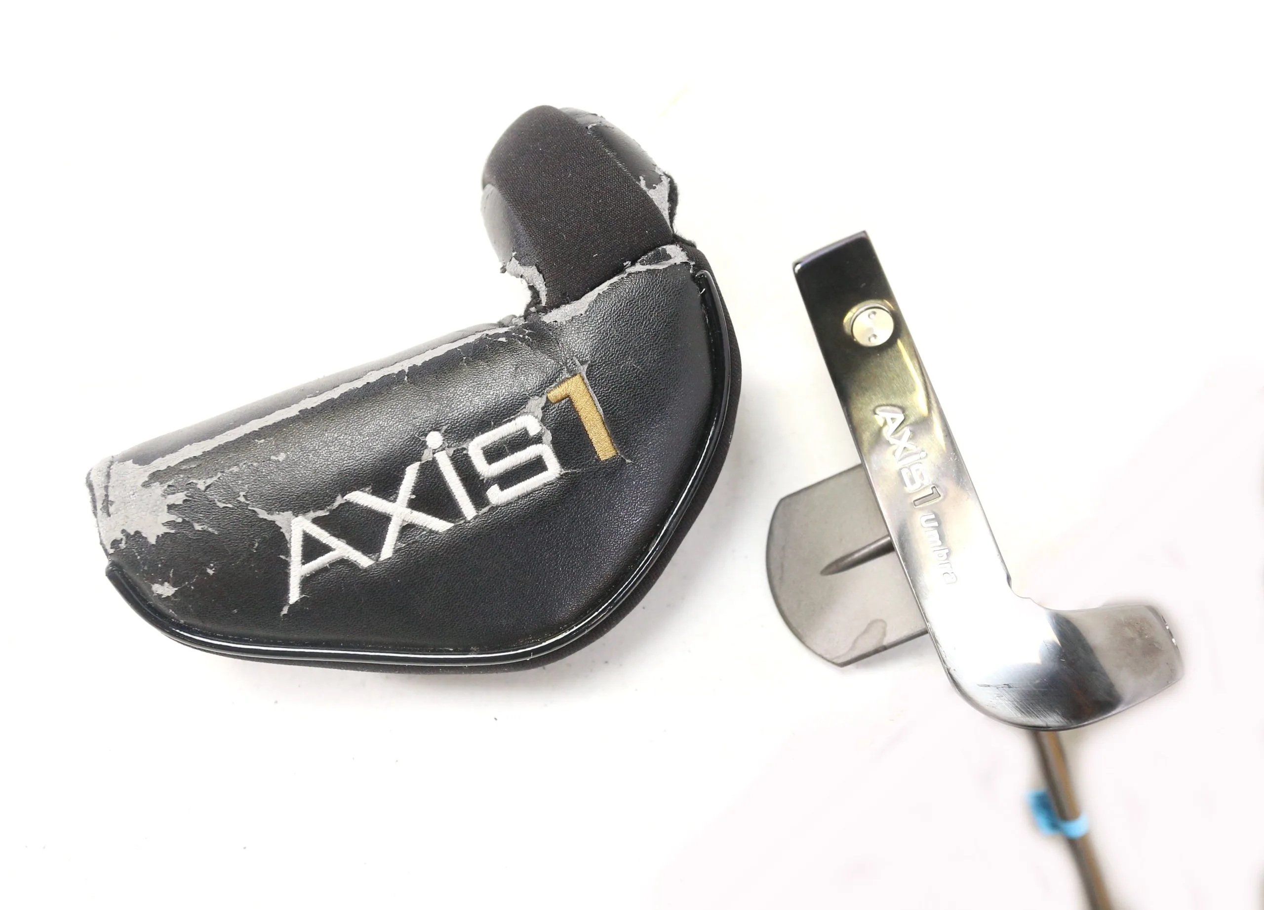 Axis1 Umbra Putter RH 34.5 In Axis Steel Shaft Flat Cat Grip 3 Axis1 Umbra Putter RH 34.5 In Axis Steel Shaft Flat Cat Grip