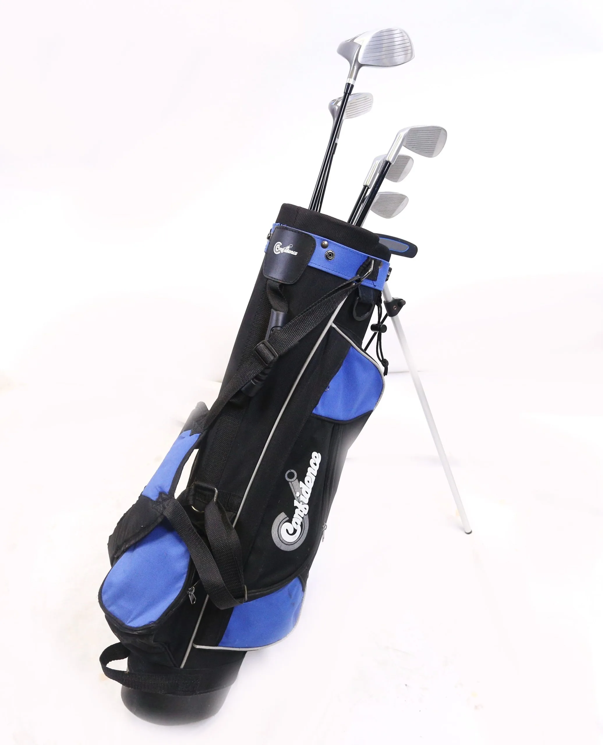 WIlson Profile Jr. Driver, Hybrid, 7, 9, SW, Putter Kids Set RH 57 In Height 5 WIlson Profile Jr. Driver, Hybrid, 7, 9, SW, Putter Kids Set RH 57 In Height - Image 3