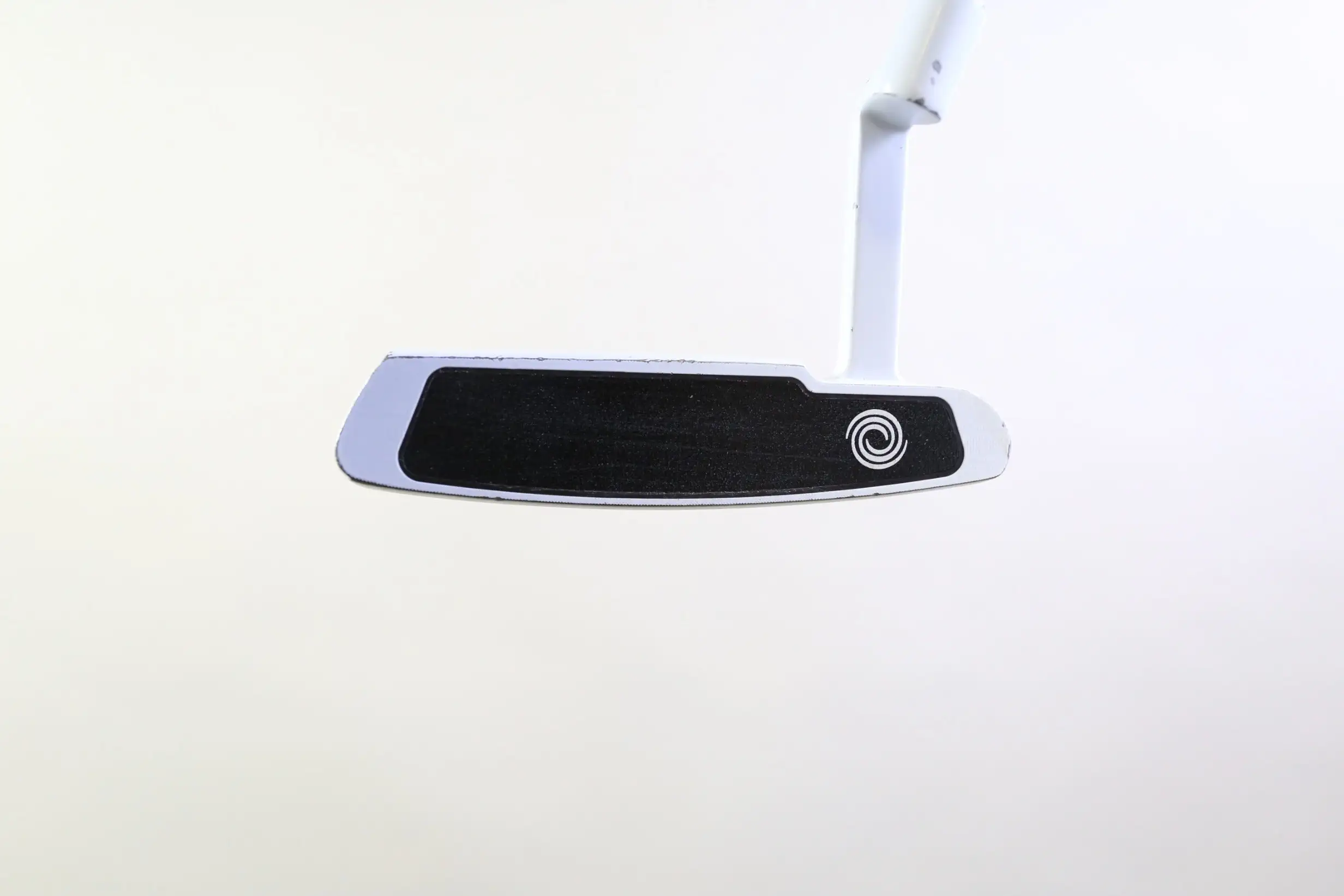 Odyssey Versa #1 White Putter RH 34 In Steel Shaft Oncourse Grip Blade 6 Odyssey Versa #1 White Putter RH 34 In Steel Shaft Oncourse Grip Blade - Image 4