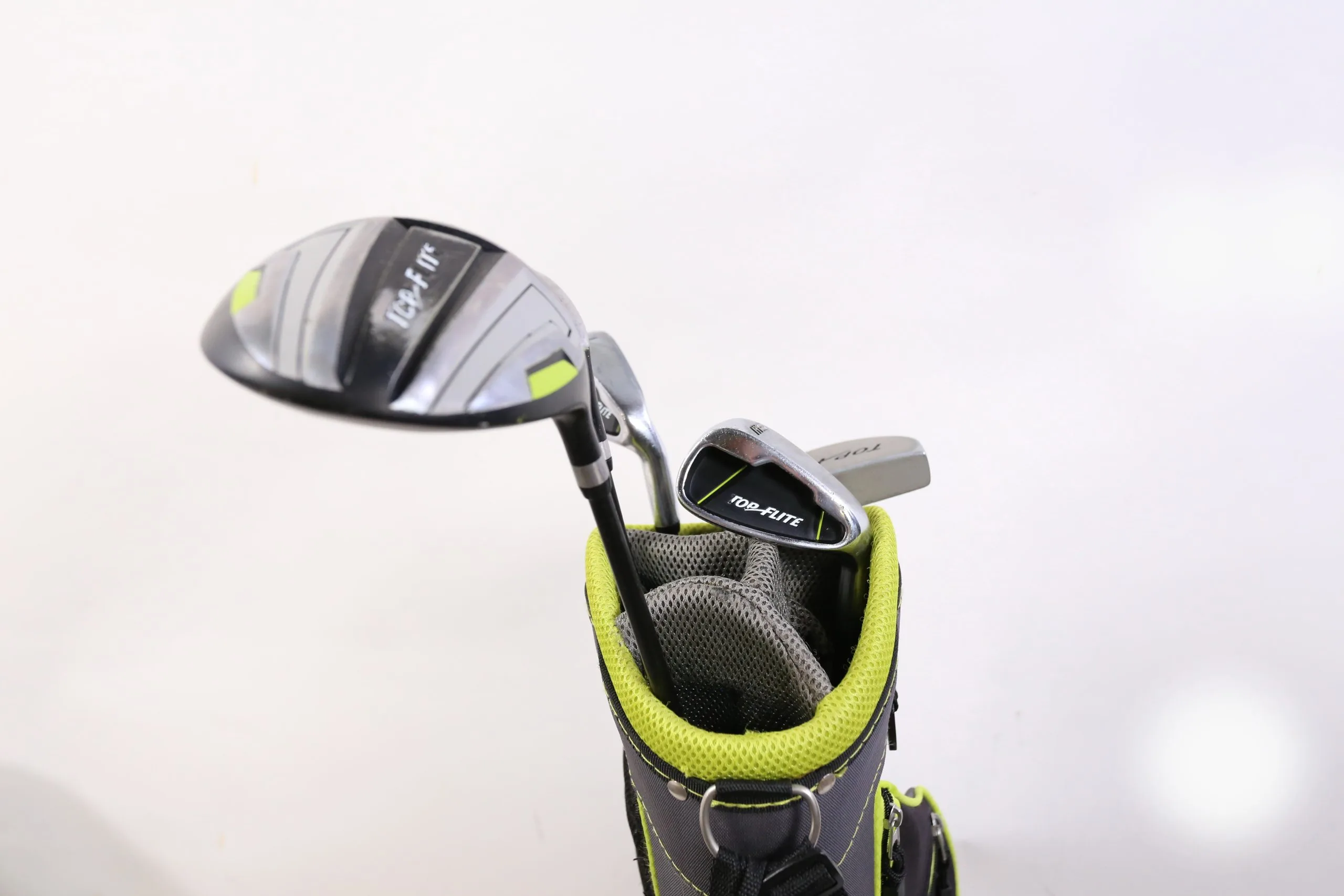 Top Flite 1W, Hybrid, 7, SW, Putter RH Kids Club Set W/ Bag 9 Top Flite 1W, Hybrid, 7, SW, Putter RH Kids Club Set W/ Bag - Image 7