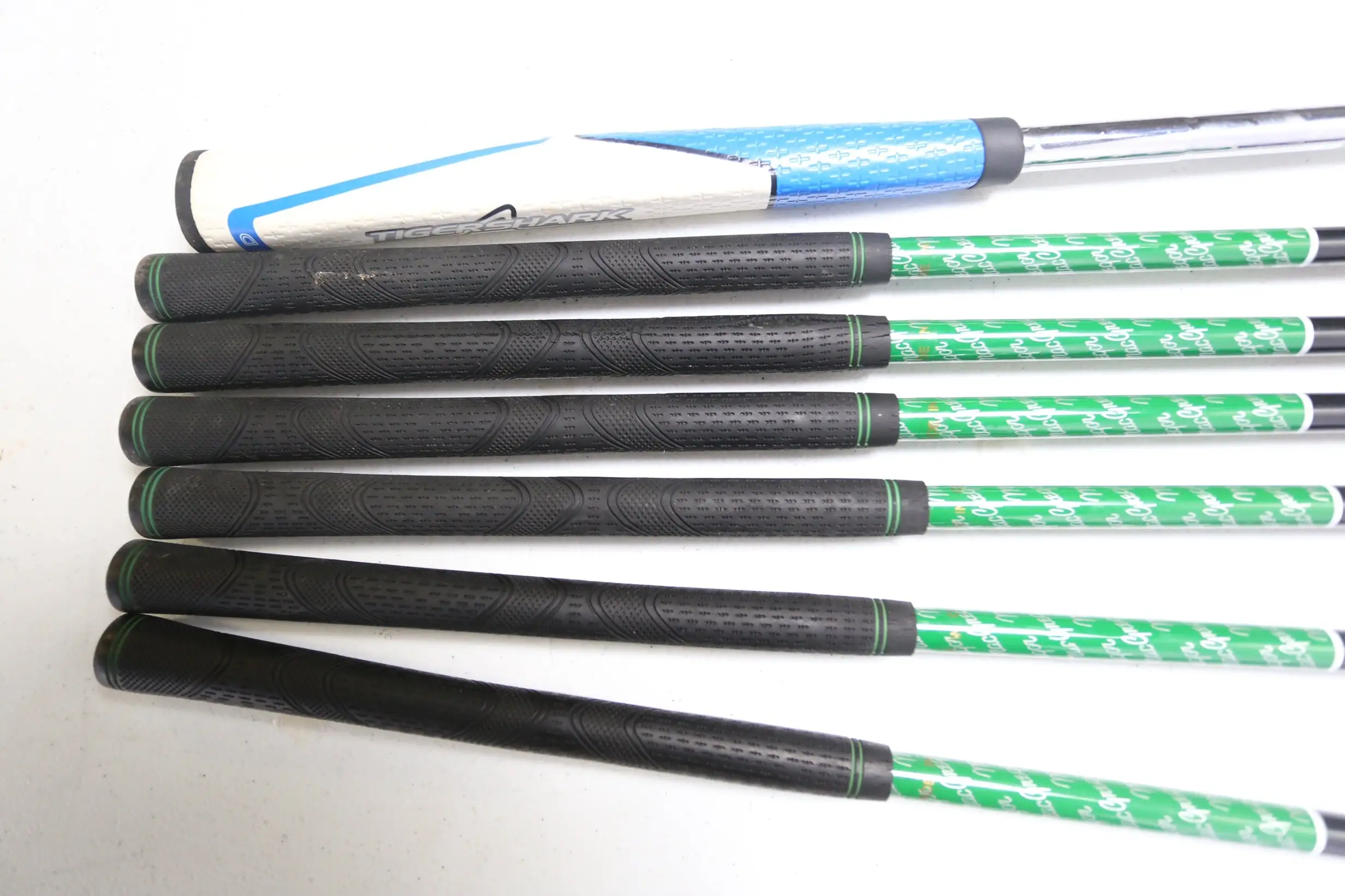 MacGregor Tourney MT JR 1W, 3W, 4h, 5, 7, PW, Putter Kids Set RH 61 In Height 12 MacGregor Tourney MT JR 1W, 3W, 4h, 5, 7, PW, Putter Kids Set RH 61 In Height - Image 10