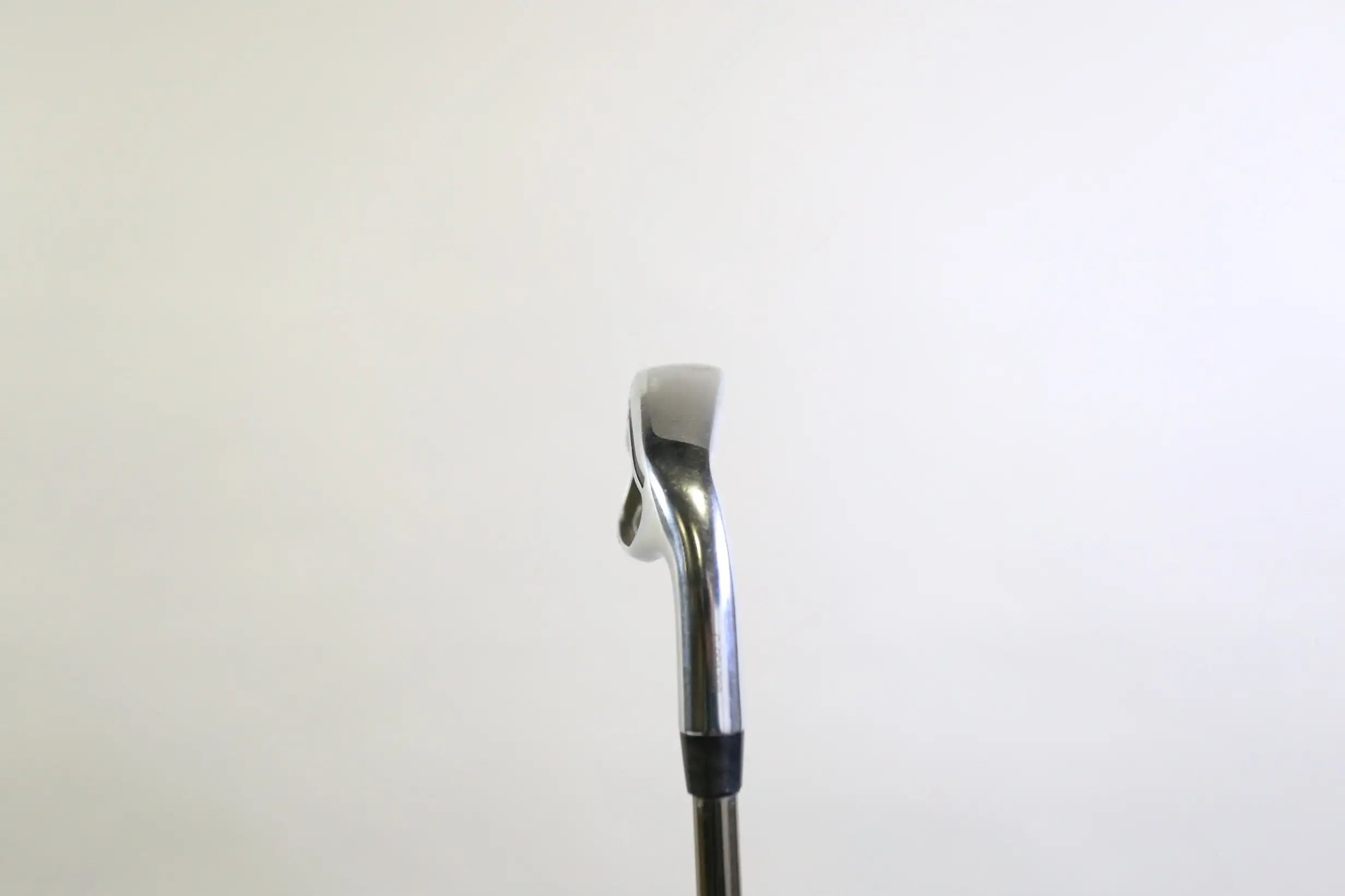 Cobra King F7 Single 7 Iron 30* RH 37.5 In UST Mamiya Recoil Graphite Seniors 5 Cobra King F7 Single 7 Iron 30* RH 37.5 In UST Mamiya Recoil Graphite Seniors - Image 3