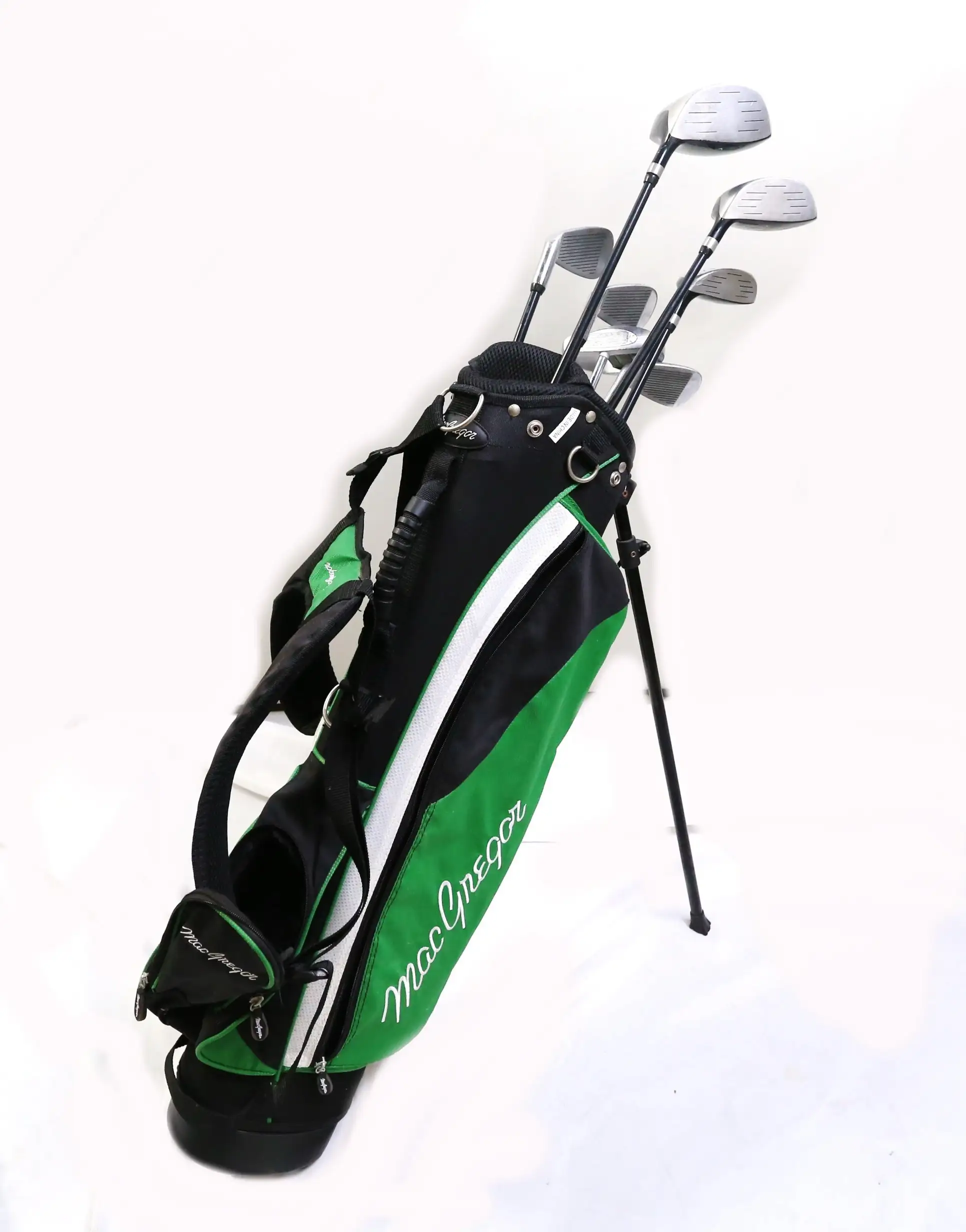 MacGregor Tourney MT JR 1W, 3W, 4h, 5, 7, PW, Putter Kids Set RH 61 In Height 4 MacGregor Tourney MT JR 1W, 3W, 4h, 5, 7, PW, Putter Kids Set RH 61 In Height - Image 2