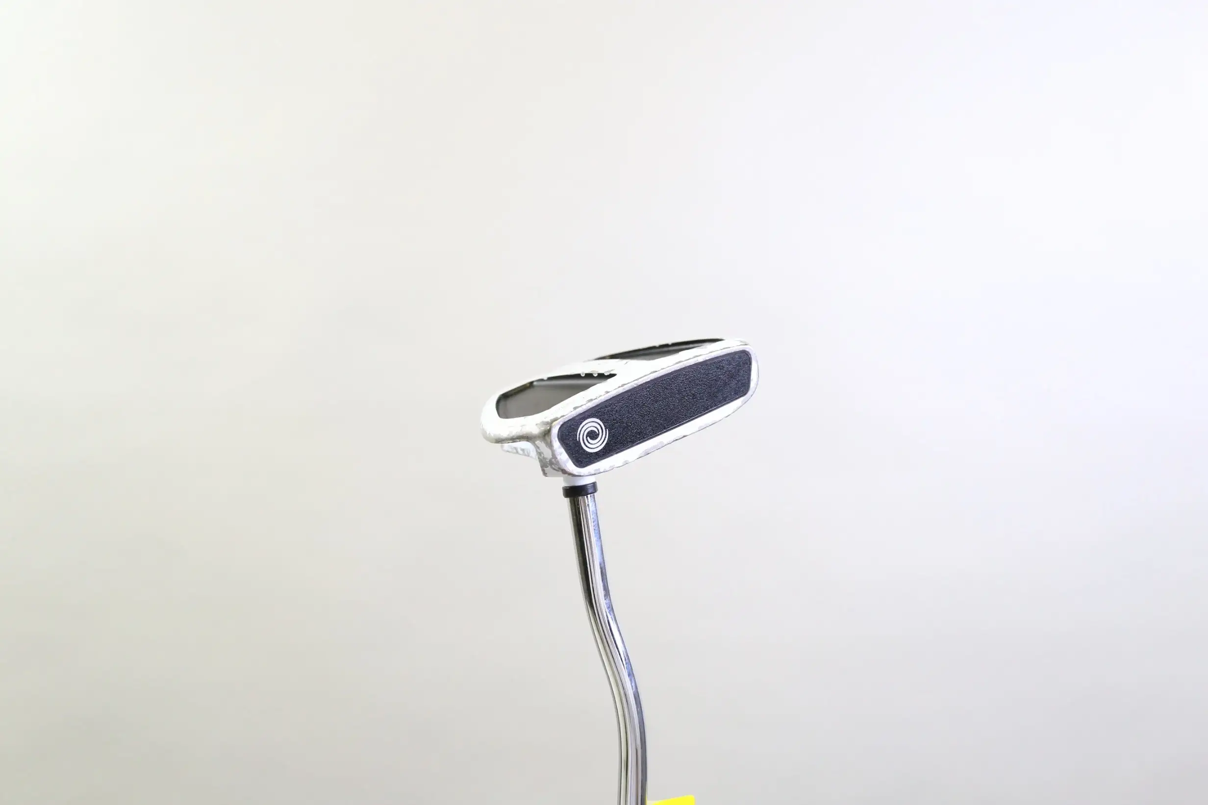 Odyssey Versa 2-Ball White Putter RH 35 In Steel Shaft Oncourse Grip Mallet 5 Odyssey Versa 2-Ball White Putter RH 35 In Steel Shaft Oncourse Grip Mallet - Image 3