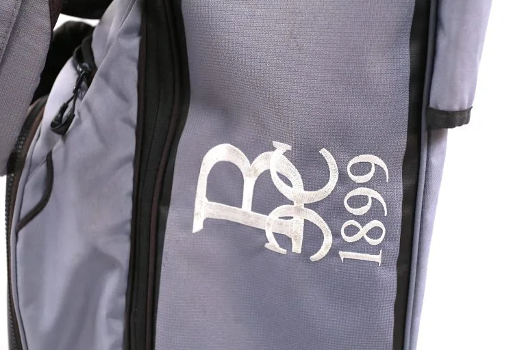 Taylormade Gray/Black Stand Bag 4-Dividers 5-Pockets Shoulder Strap 8 Taylormade Gray/Black Stand Bag 4-Dividers 5-Pockets Shoulder Strap - Image 6