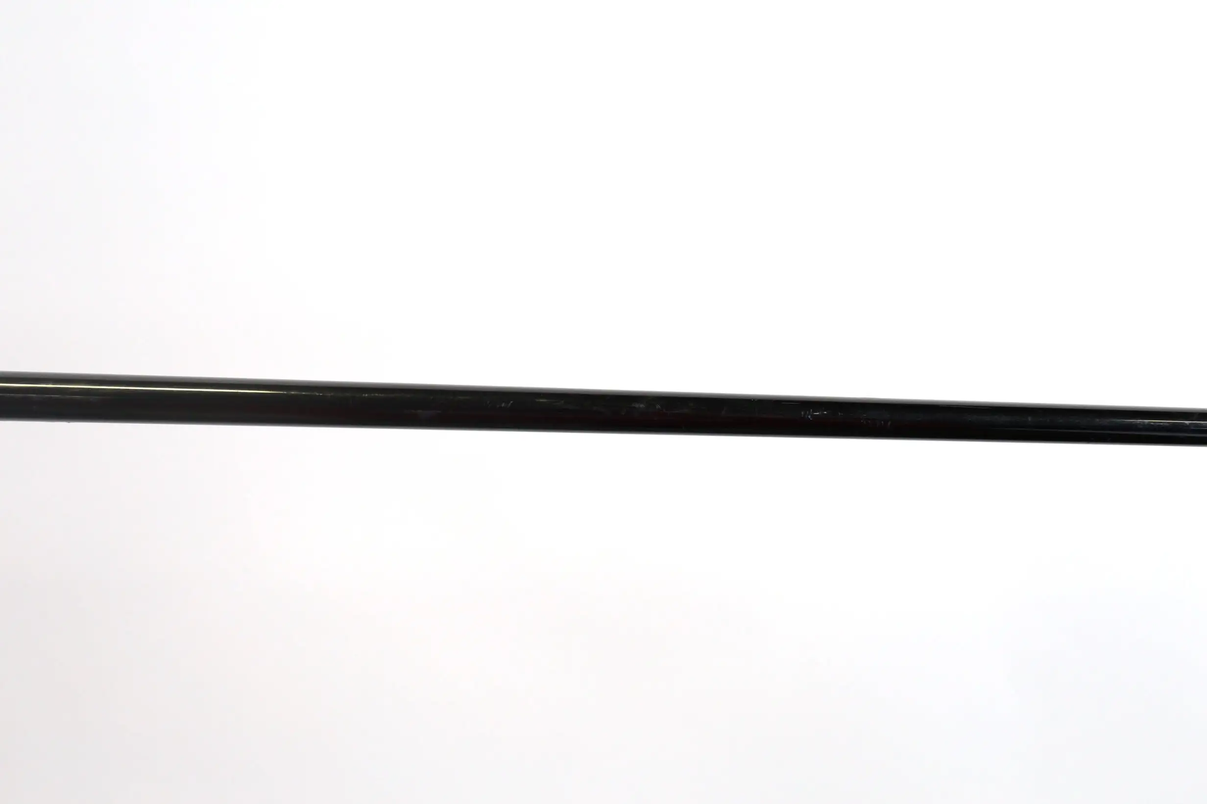 Fujikura Atmos Red 5R Driver Shaft 44.75 In 55g Regular Flex Taylormade Tip 6 Fujikura Atmos Red 5R Driver Shaft 44.75 In 55g Regular Flex Taylormade Tip - Image 4