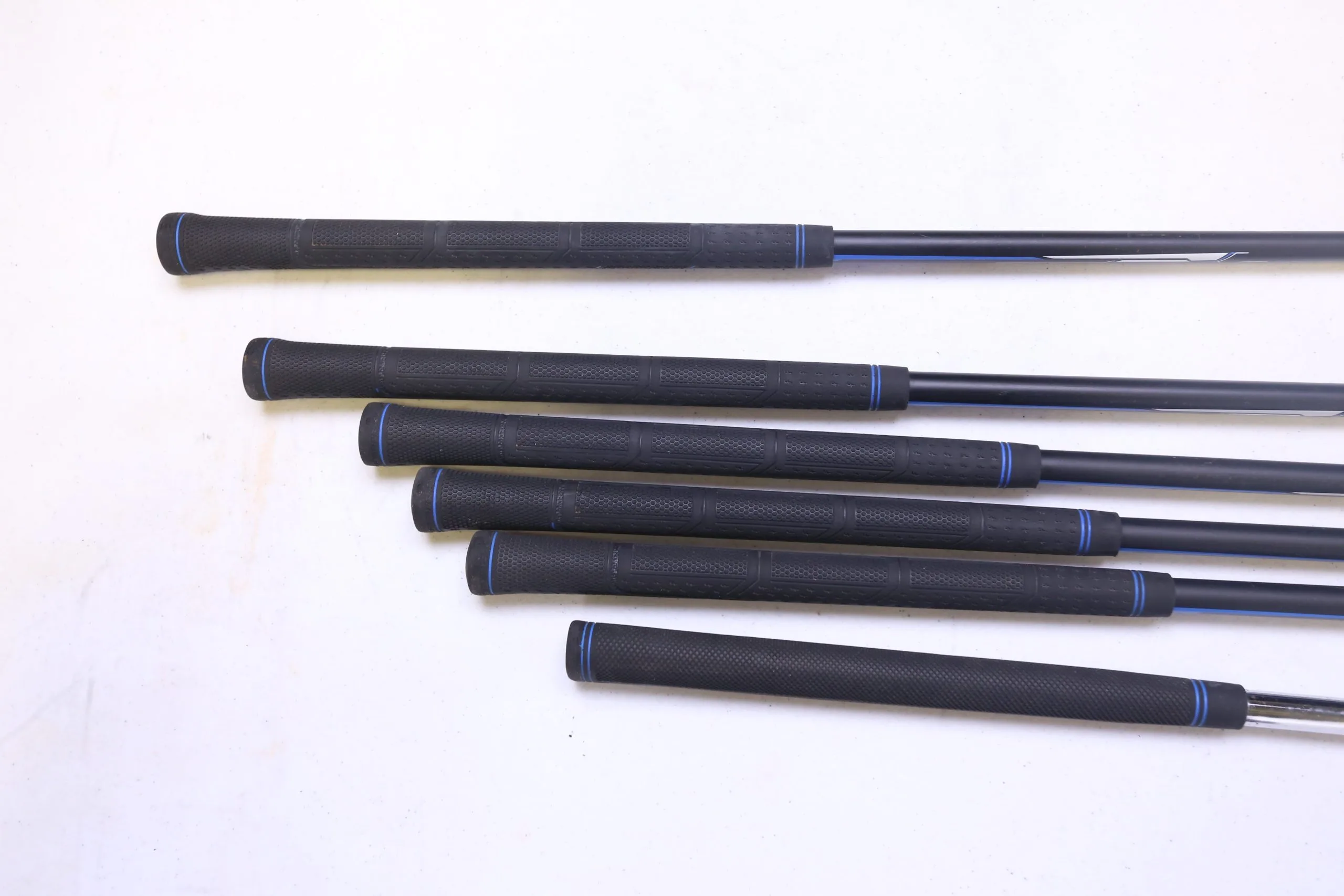 Top Flite 1W, 4W, 7, 8, SW, Putter Kids Golf Club Set Right Handed W/ Stand Bag 9 Top Flite 1W, 4W, 7, 8, SW, Putter Kids Golf Club Set Right Handed W/ Stand Bag - Image 7