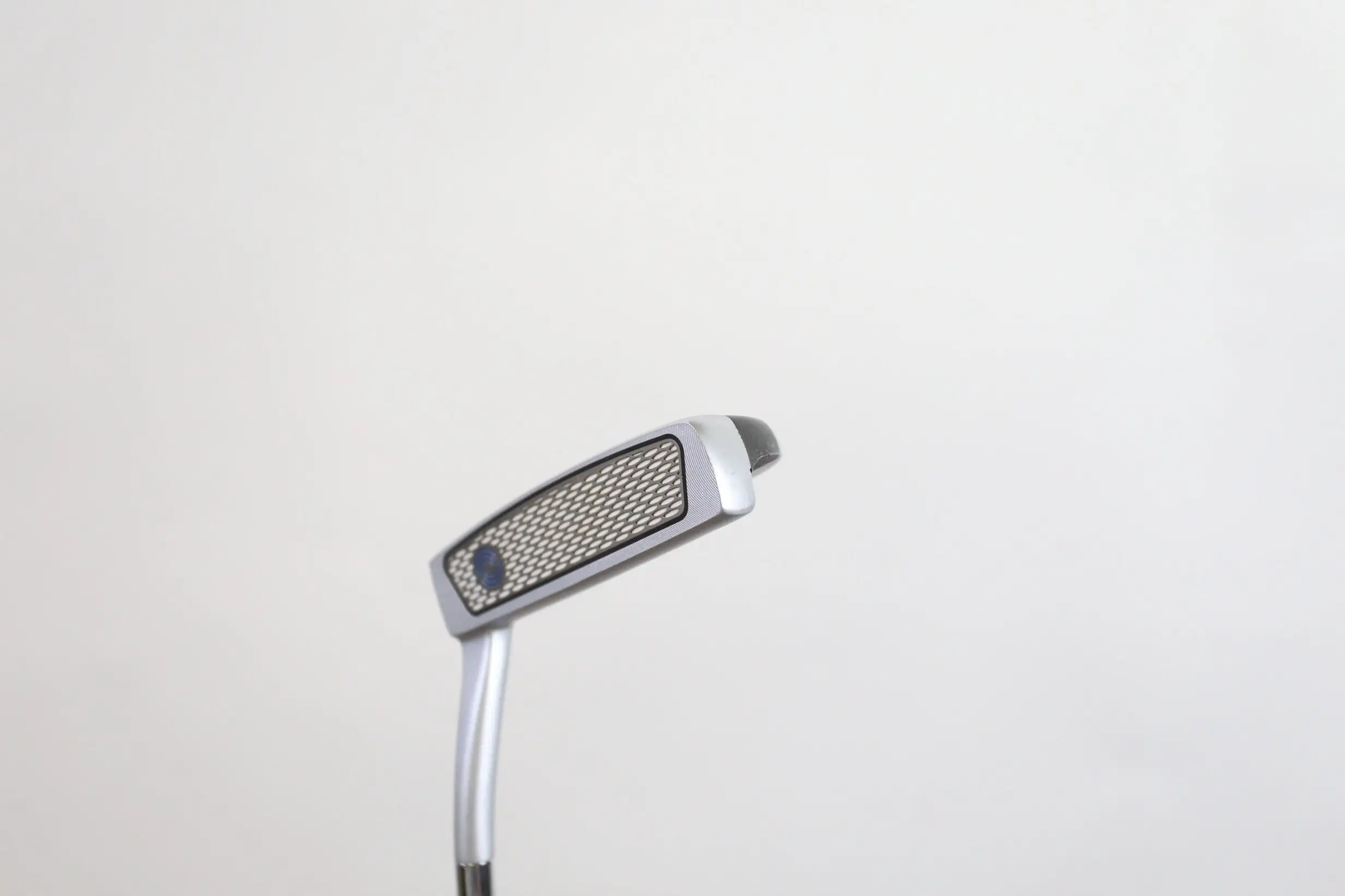 Odyssey O-Works #9 Putter RH 35 In Steel Shaft 8 Odyssey O-Works #9 Putter RH 35 In Steel Shaft - Image 6