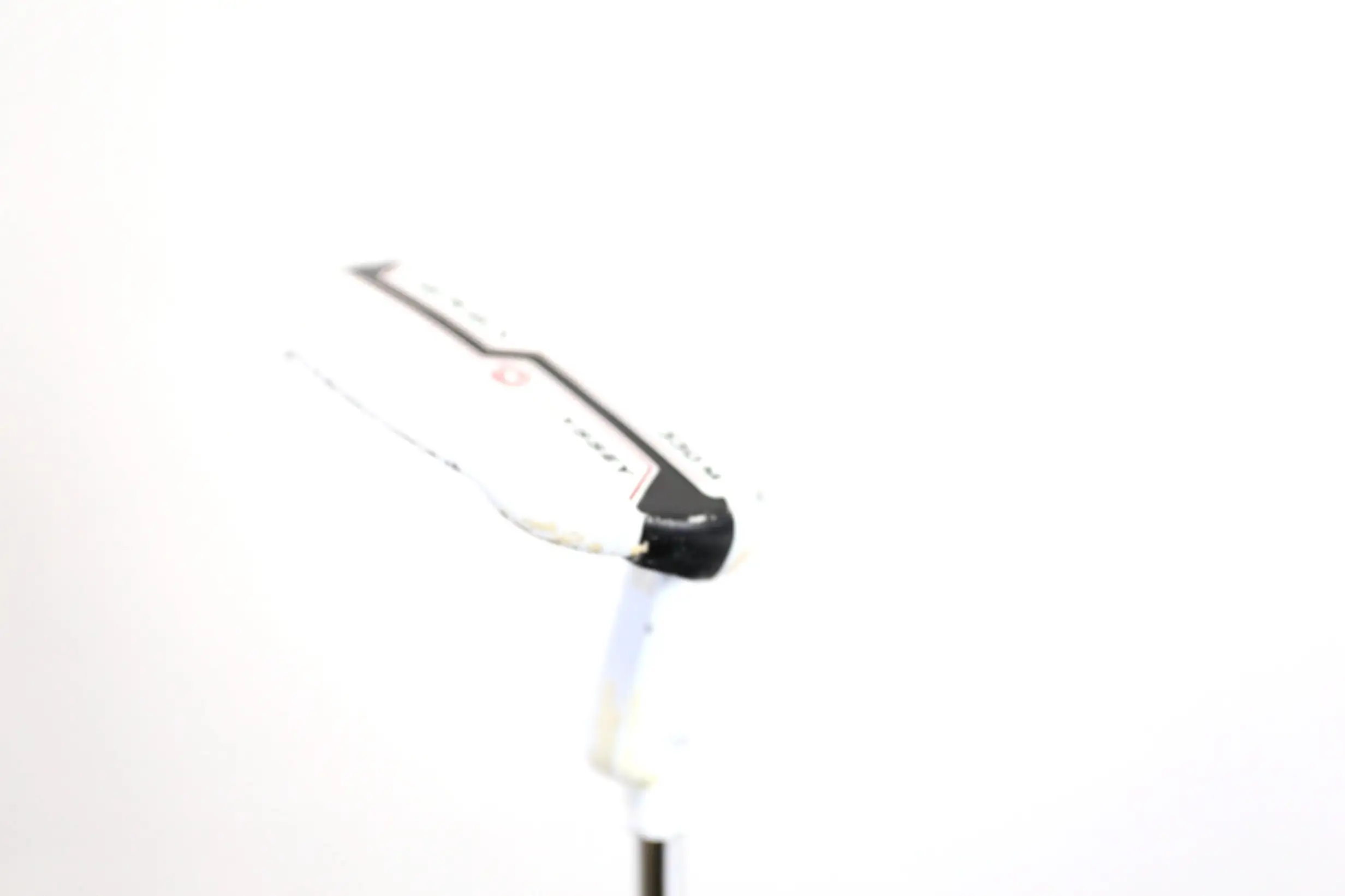 Odyssey Versa 330 Mallet White Putter RH 34 In Odyssey Steel Shaft 4 Odyssey Versa 330 Mallet White Putter RH 34 In Odyssey Steel Shaft - Image 2