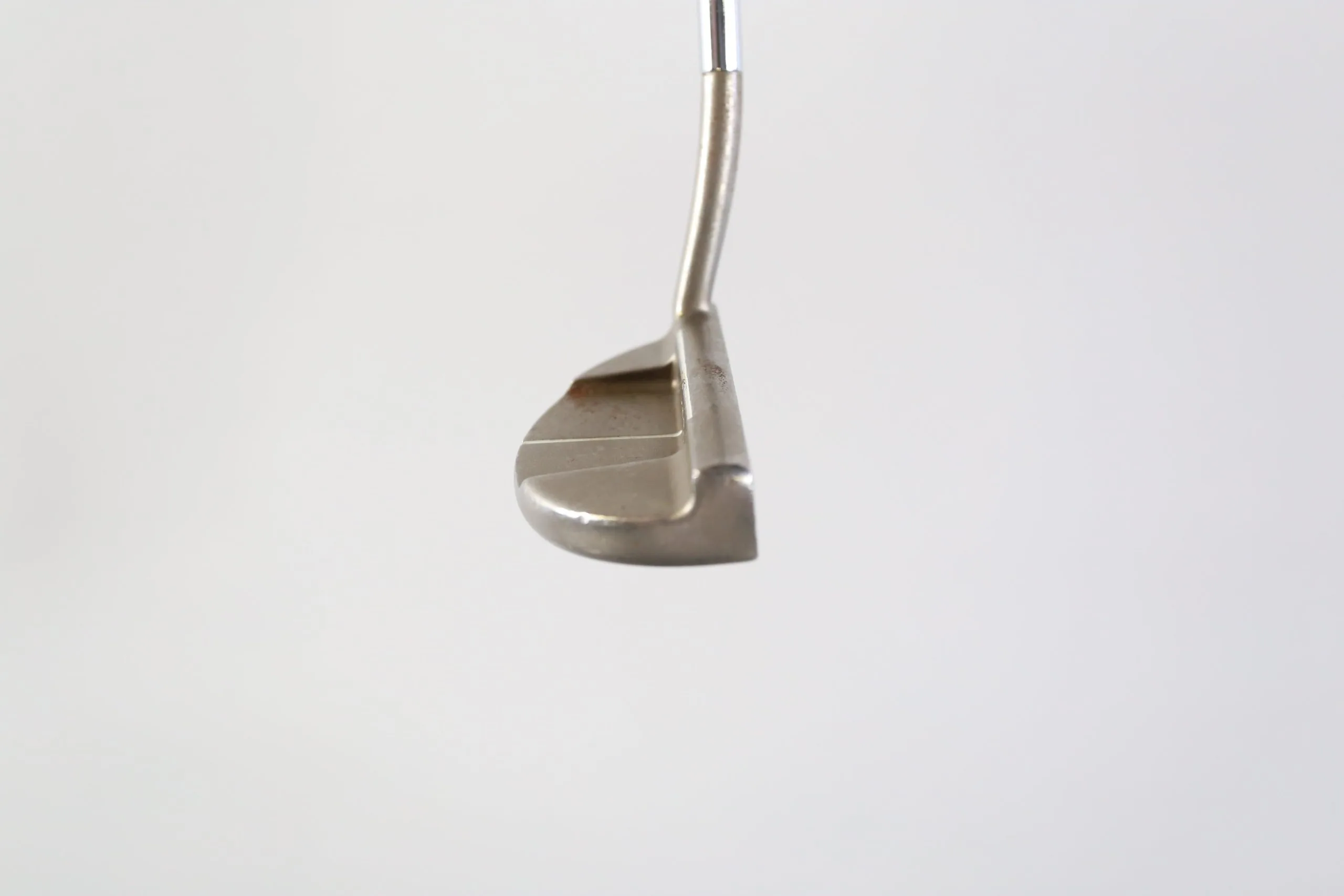 Odyssey White Hot Tour #9 Putter RH 35 In Steel Shaft Super Stroke Grip 8 Odyssey White Hot Tour #9 Putter RH 35 In Steel Shaft Super Stroke Grip - Image 6