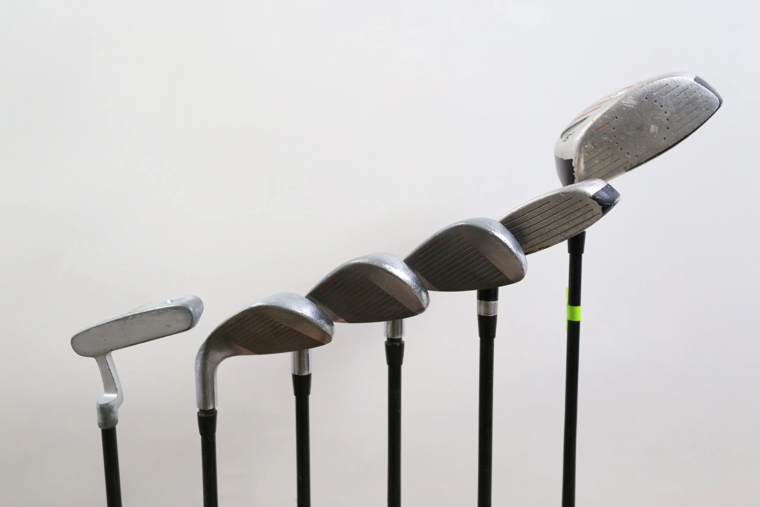 Tommy Armour Hot Scot Driver, 4H, 7, 9, SW, Putter Kids Set RH 53 In Height 4 Tommy Armour Hot Scot Driver, 4H, 7, 9, SW, Putter Kids Set RH 53 In Height - Image 2