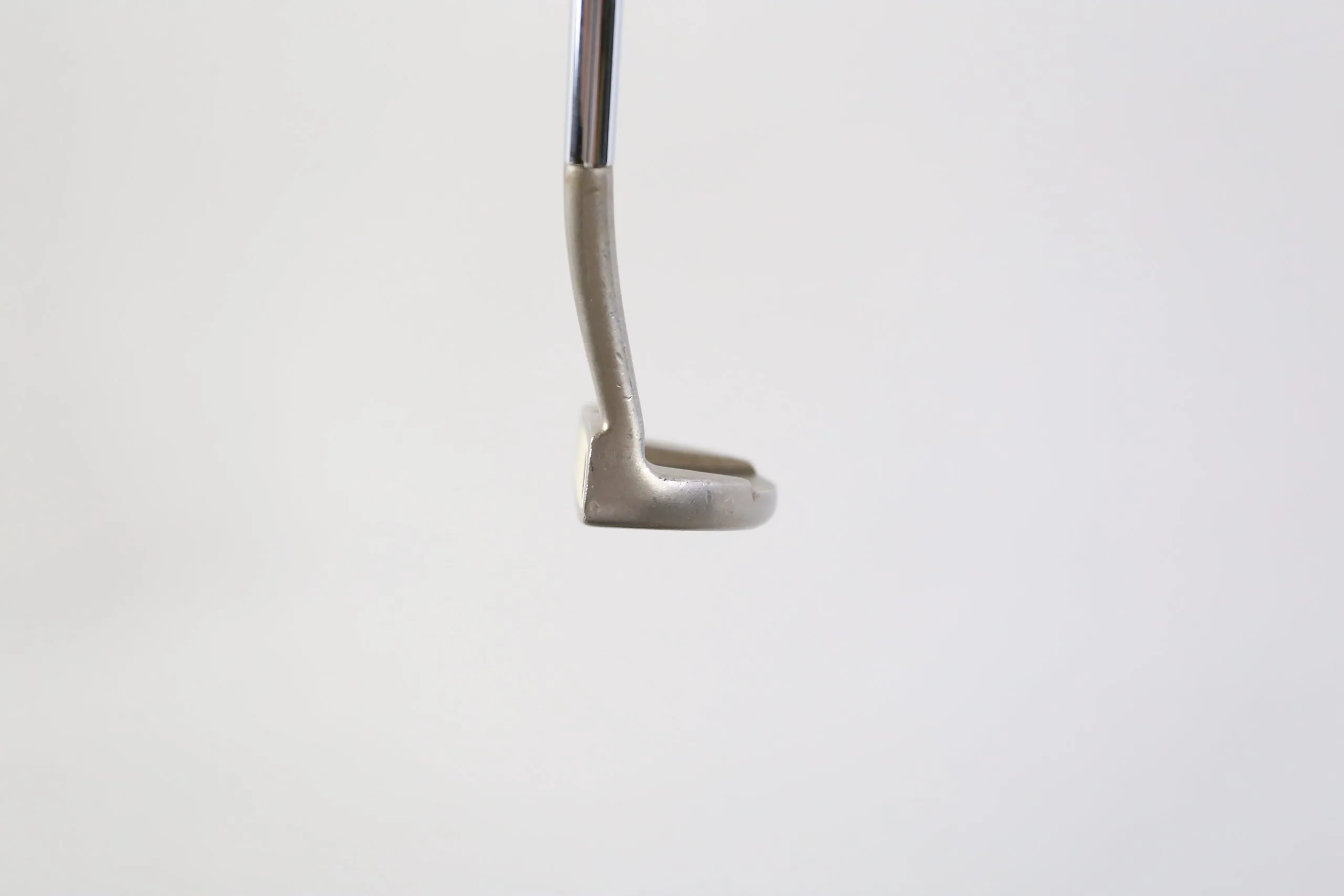 Odyssey White Hot Tour #9 Putter RH 35 In Steel Shaft Super Stroke Grip 6 Odyssey White Hot Tour #9 Putter RH 35 In Steel Shaft Super Stroke Grip - Image 4