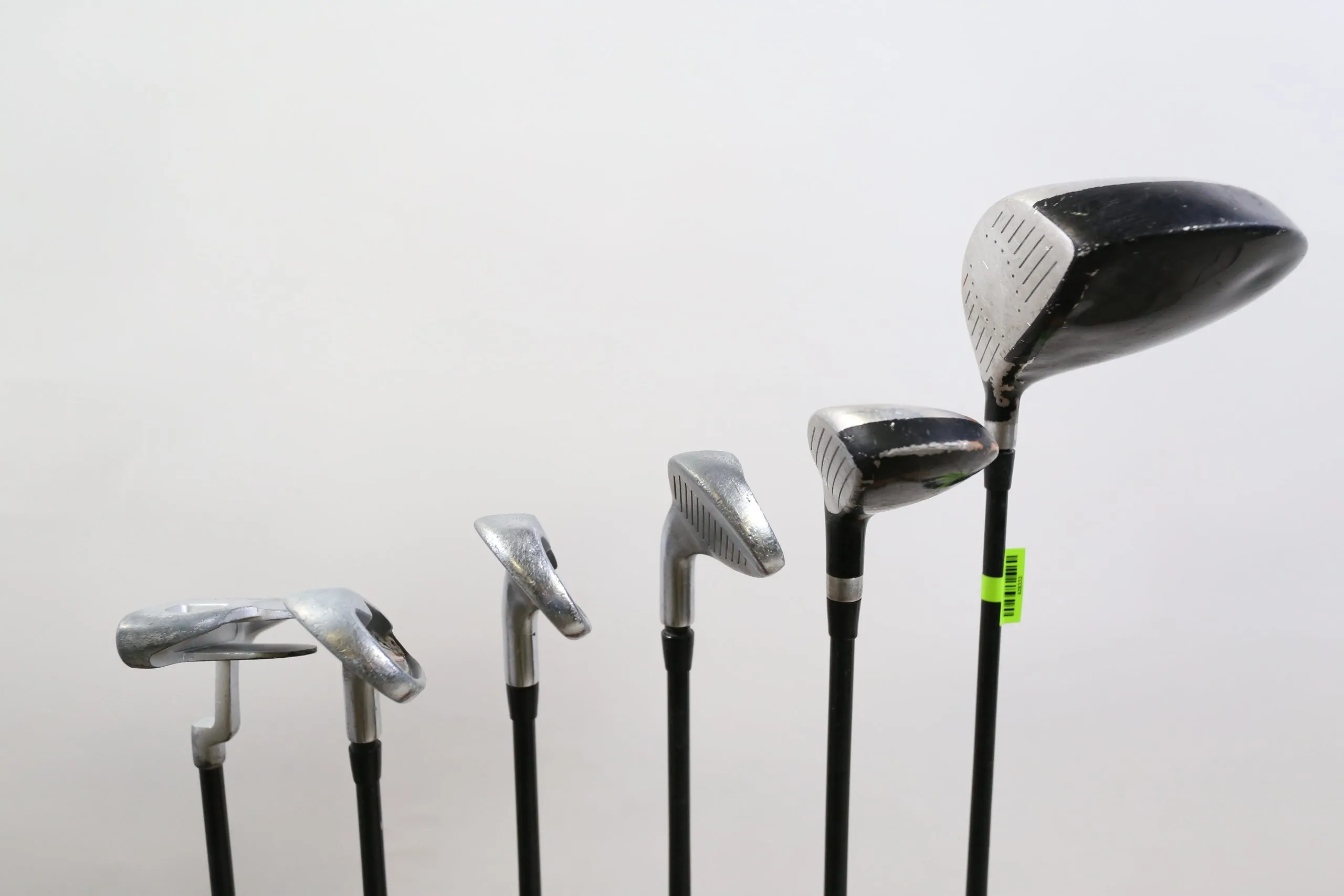 Tommy Armour Hot Scot Driver, 4H, 7, 9, SW, Putter Kids Set RH 53 In Height 5 Tommy Armour Hot Scot Driver, 4H, 7, 9, SW, Putter Kids Set RH 53 In Height - Image 3