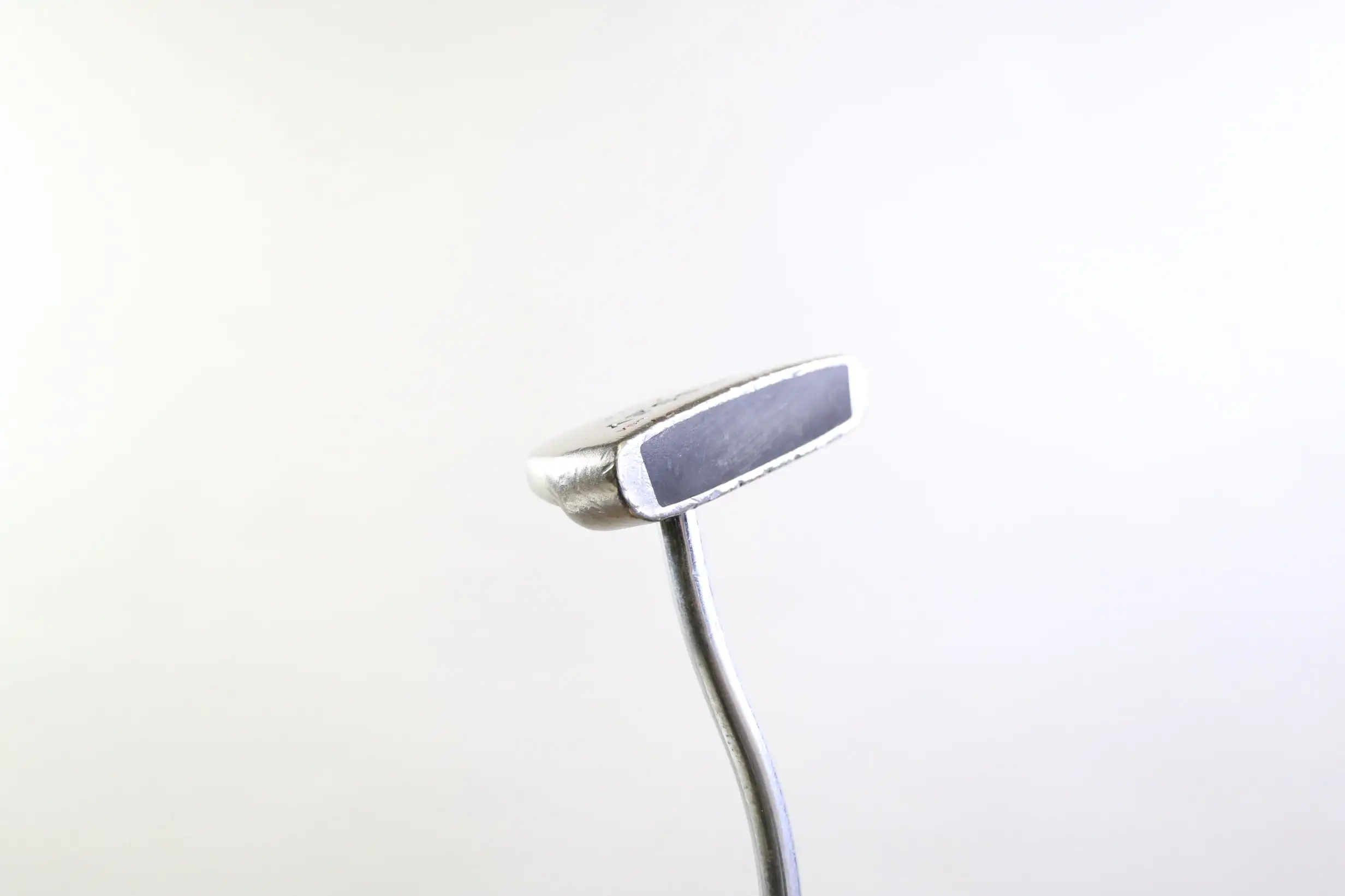 Odyssey DF Rossie 2 Mid-Mallet Putter RH 35 In Steel Shaft 5 Odyssey DF Rossie 2 Mid-Mallet Putter RH 35 In Steel Shaft - Image 3