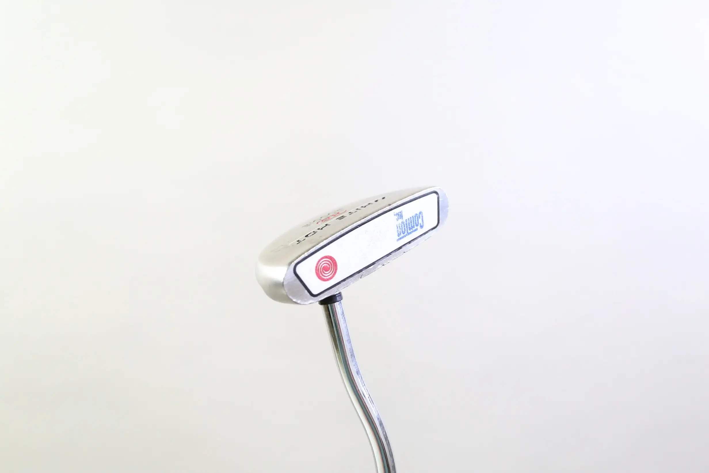 Odyssey White Hot XG Rossie Putter RH 35 In Odyssey Steel Shaft New Grip 5 Odyssey White Hot XG Rossie Putter RH 35 In Odyssey Steel Shaft New Grip - Image 3