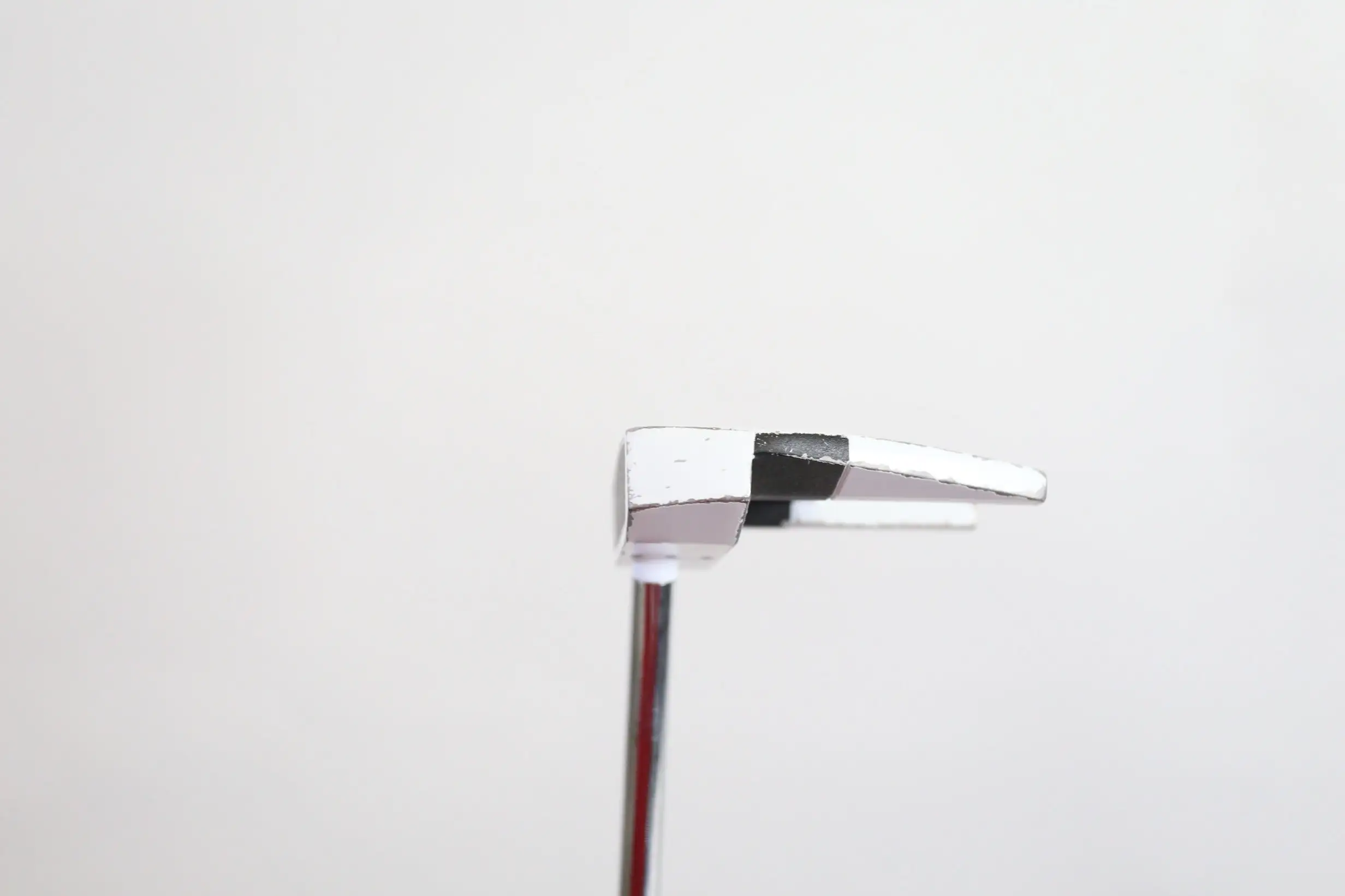 Odyssey Versa #7CS White Putter RH 35 In TaylorMade Steel Shaft 7 Odyssey Versa #7CS White Putter RH 35 In TaylorMade Steel Shaft - Image 5