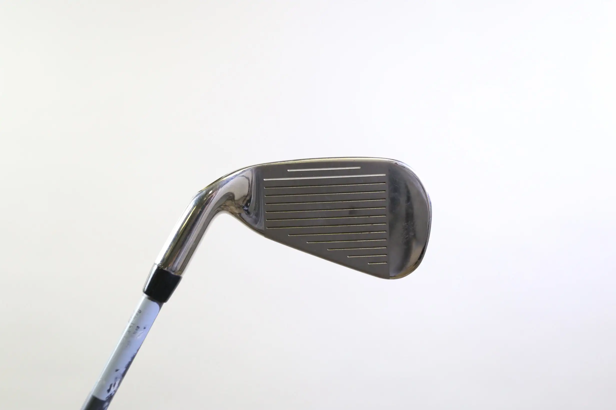 Callaway RAZR X Single 4 Iron 22* RH 37.5 In Graphite Shaft Ladies Flex 4 Callaway RAZR X Single 4 Iron 22* RH 37.5 In Graphite Shaft Ladies Flex - Image 2